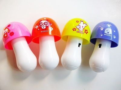 七彩蘑菇迷你風(fēng)扇 夏日清涼與時(shí)尚的完美結(jié)合